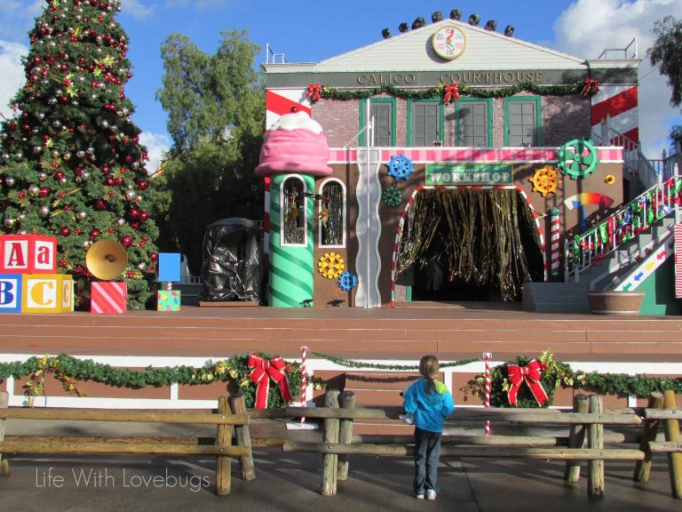 Knotts Berry Farm - Christmas 