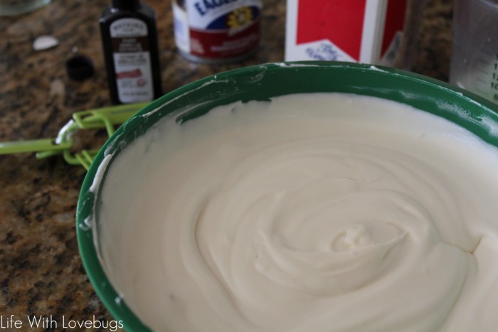 How to Make Ice Cream Without a Machine