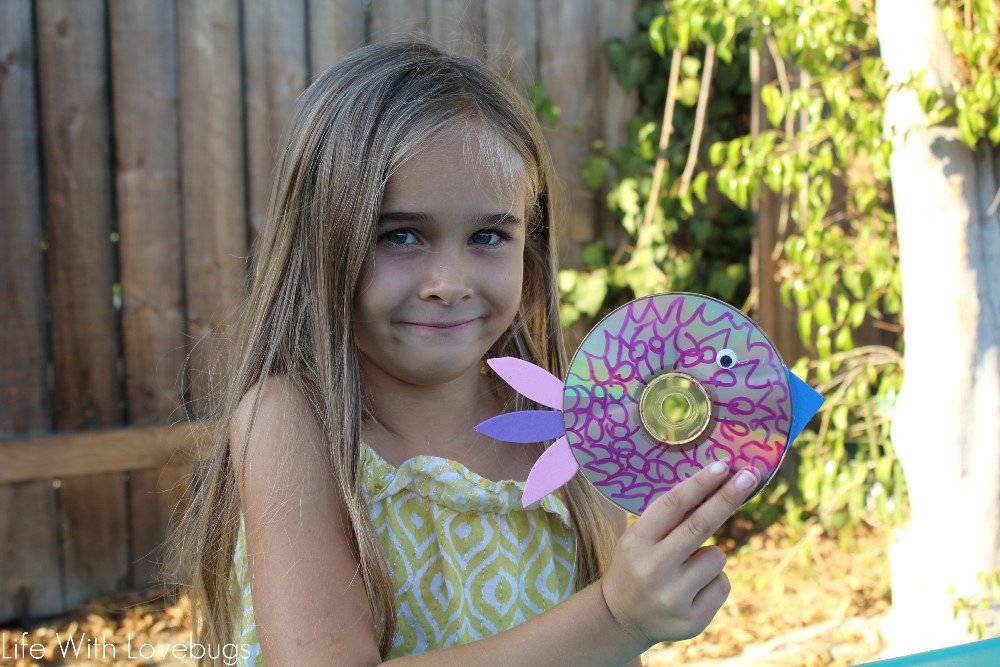 Easy Kid's Upcycle Project - CD Rainbow Maker 