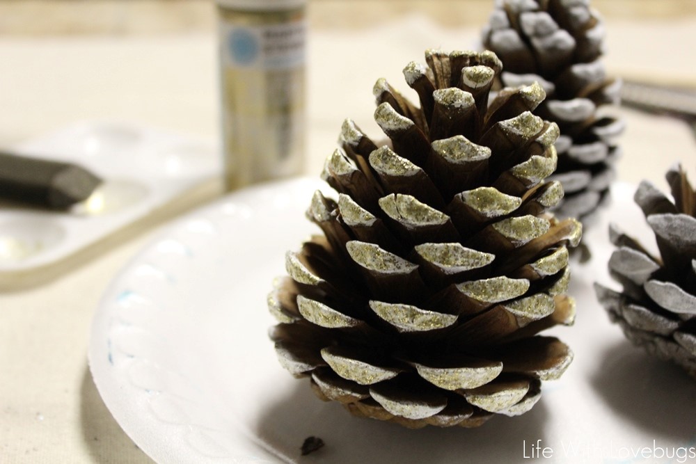 Snowy Glitter Pine Cones