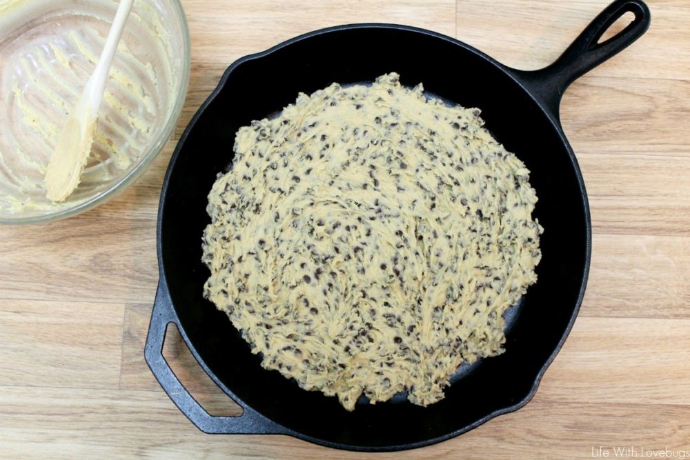 Skillet Chocolate Chip Cookie 