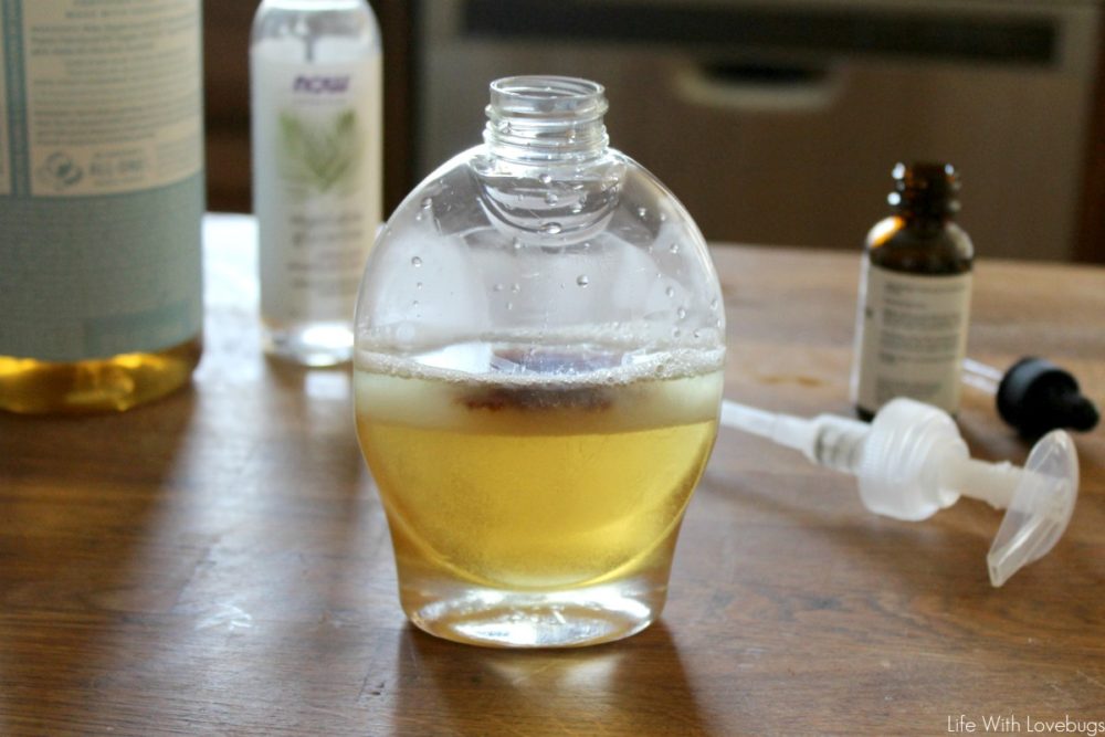 How to Make All-Natural Moisturizing Body Wash