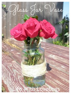 Easy Decorating: Glass Jar Vase