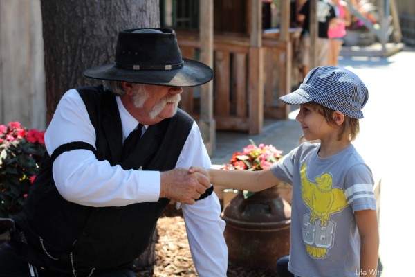 Knott's Berry Farm Ghost Town Live