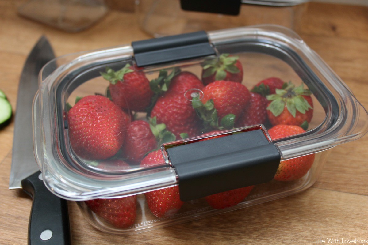 Easy Summer Snacking With Rubbermaid BRILLIANCE - Life With Lovebugs