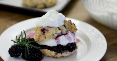 7UP Blackberry Shortcake