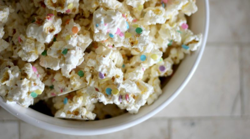 Easy Candied Party Popcorn - A sweet treat for any occasion!